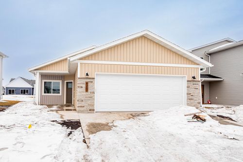 6267 87th Ave S, Horace, ND, 58047-2921 | Card Image