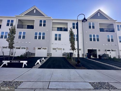 63 Park Ave, North Brunswick, NJ, 08902-5084 | Card Image