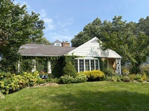 350 Ridgewood Ave, Glen Ellyn, IL, 60137-4916 | Card Image