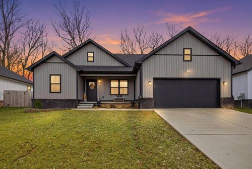 309 Pinehurst Way, Harrodsburg, KY, 40330-8410 | Card Image