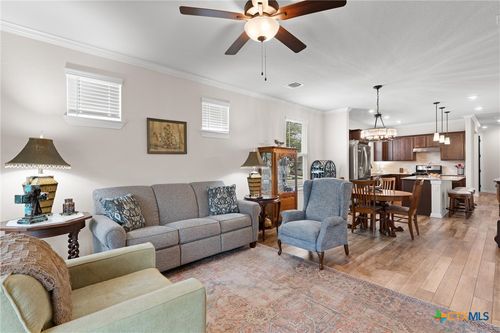 121 Winterhorse Cv, Georgetown, TX, 78633-2401 | Card Image