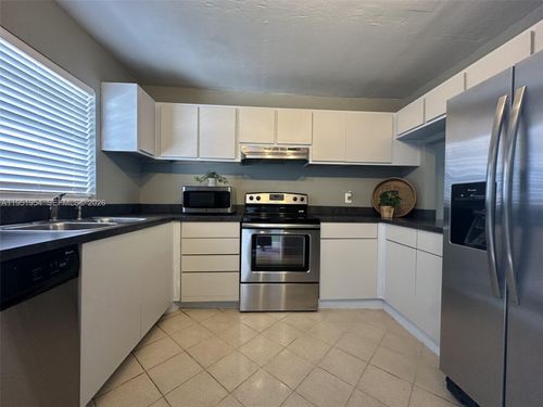 apt-303-9450 Live Oak Pl, Davie, FL, 33324-4742 | Card Image
