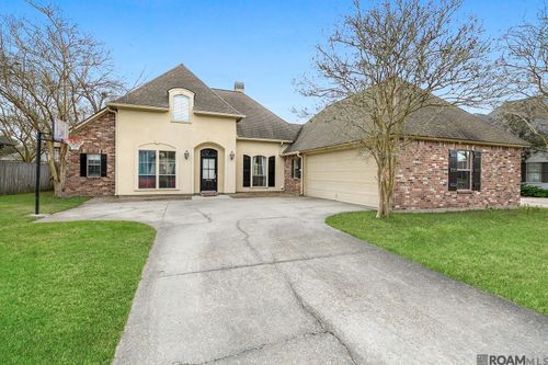 18666 Mossy Oak Ct, Prairieville, LA, 70769-6489 | Card Image