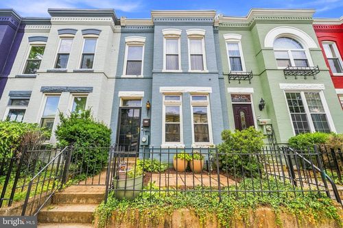 1327 Emerald St Ne, WASHINGTON, DC, 20002-5431 | Card Image