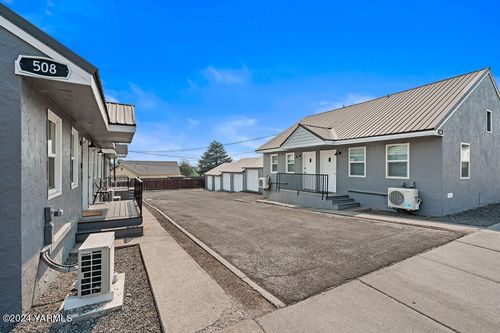 506 &amp; 508 2nd Ave, Zillah, WA, 98953 | Card Image