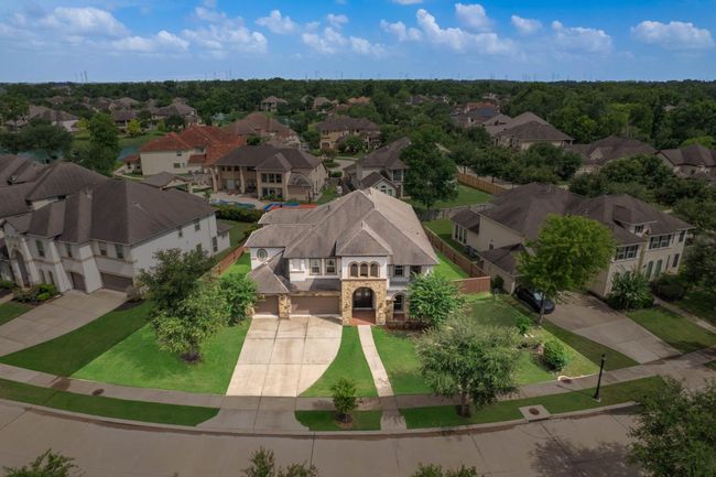 5719 Avon Landing Ln, House other with 5 bedrooms, 6 bathrooms and 3 parking in Sugar Land TX | Image 49