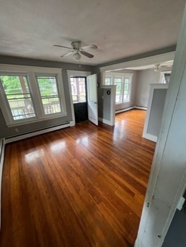313 Canton St, Home with 7 bedrooms, 3 bathrooms and 4 parking in Fitchburg MA | Image 8