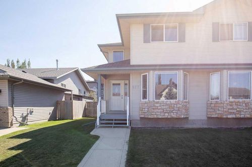 127 - 129 Lyons Close, Red Deer, AB, T4R3P6 | Card Image