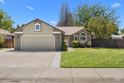 2345 E Clarene St, Meridian, ID, 83646-8015 | Card Image