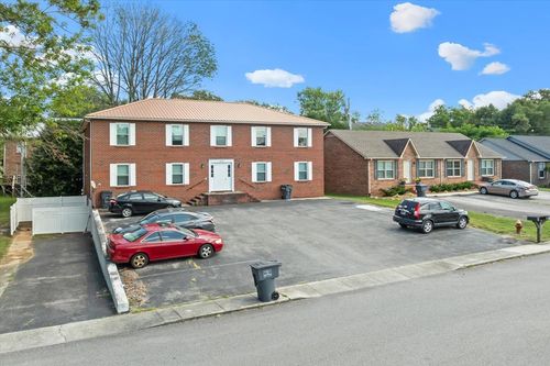 155&1849 E Jere Whitson & Summerhaven, Cookeville, TN, 38501 | Card Image