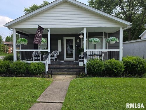 337 E Franklin St, Du Quoin, IL, 62832-2301 | Card Image