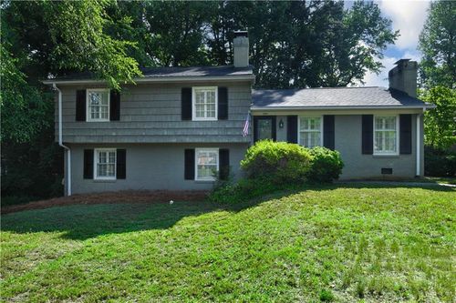 2310 Danbury Rd, Greensboro, NC, 27408-5124 | Card Image