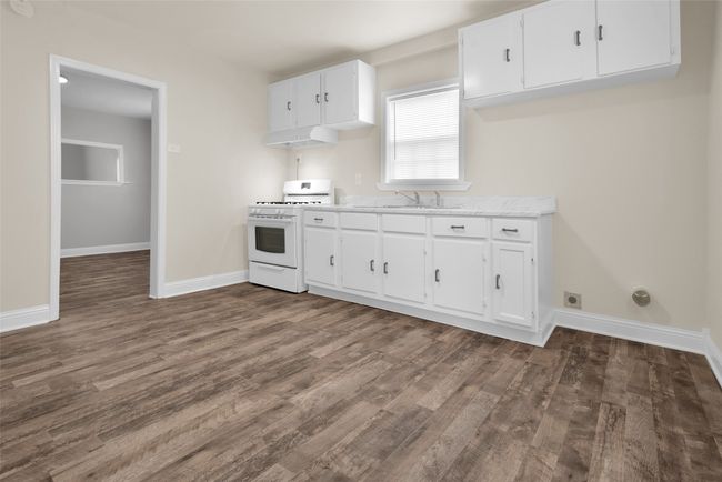 905 N Music St, House other with 3 bedrooms, 2 bathrooms and null parking in Sherman TX | Image 8