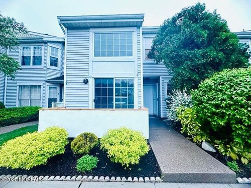 16 Gerard Pl, Parlin, NJ, 08859-2306 | Card Image