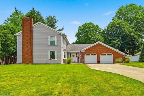 1200 Briarview Ave Nw, North Canton, OH, 44720-6160 | Card Image