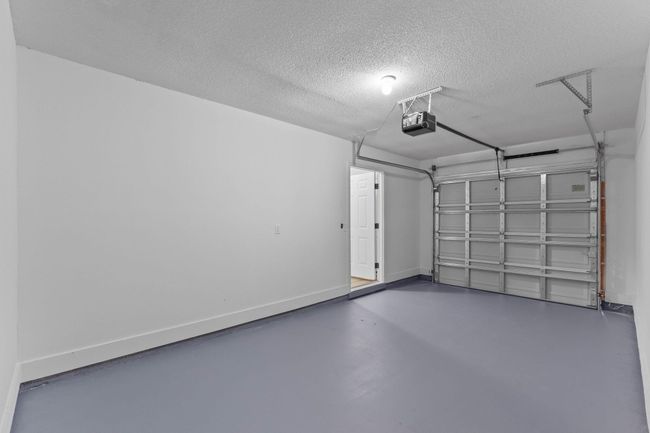 Garage | Image 33