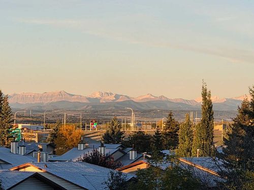 302-11170 30 St Sw, Calgary, AB, T2W6J2 | Card Image