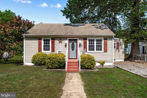 203 Locust Ave, COLONIAL BEACH, VA, 22443-4737 | Card Image