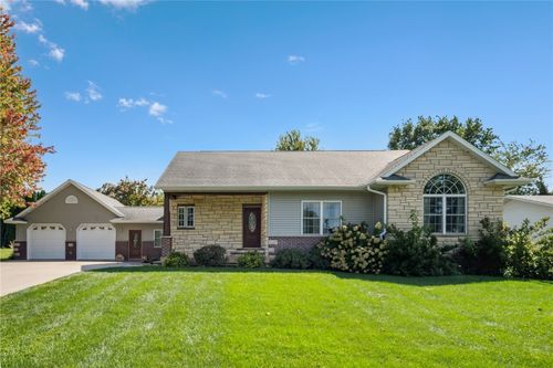 116 Ball St, Clarence, IA, 52216-9748 | Card Image