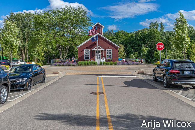 Visit this exceptional retreat and take part in the active community lifestyle of walkers, runners, cyclists, concert goers, shoppers, farm to table foodies, and more! | Image 50
