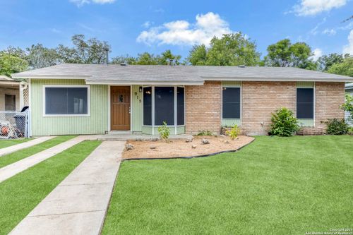 915 Dodic St, San Antonio, TX, 78221-3048 | Card Image