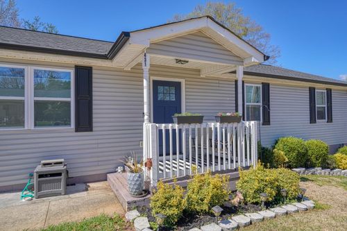 431 Gravley Rd, Greer, SC, 29651-1300 | Card Image