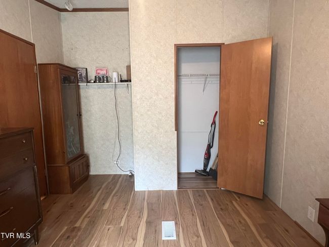 861 Hickory Tree Rd, House other with 3 bedrooms, 2 bathrooms and null parking in Bristol TN | Image 30