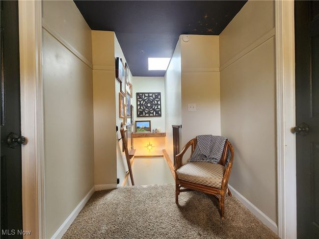 Sitting room featuring carpet floors | Image 20