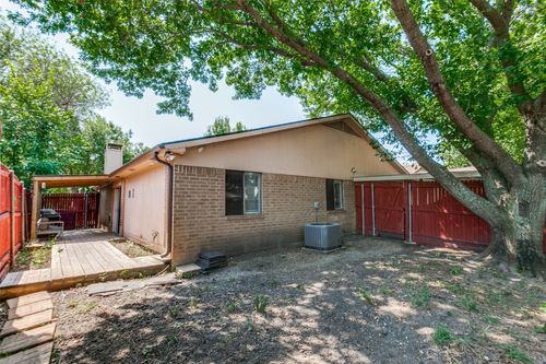 1305 Blanco Ln, Garland, TX, 75040-5463 | Card Image