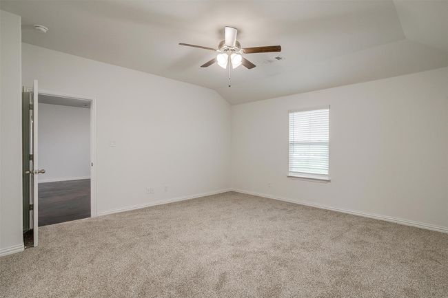 5716 High Plains Trl, House other with 5 bedrooms, 3 bathrooms and null parking in Joshua TX | Image 17