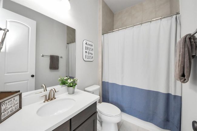 2106 Berry Trace Ct, House other with 4 bedrooms, 4 bathrooms and 3 parking in Manvel TX | Image 23