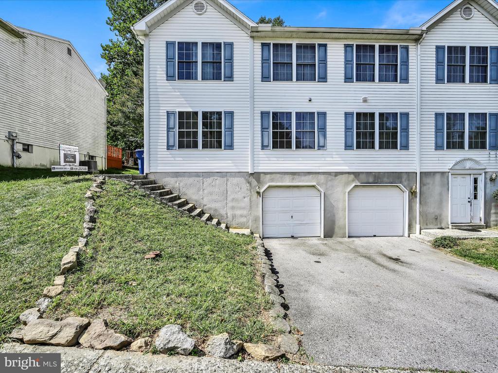 Frederick St, Reading, PA 19608