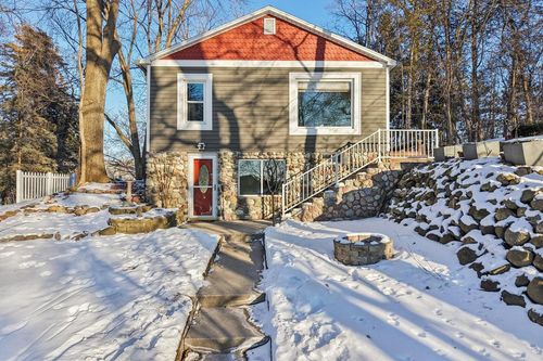 W7849 Shore Acres Rd, LAKE MILLS, WI, 53551-9754 | Card Image