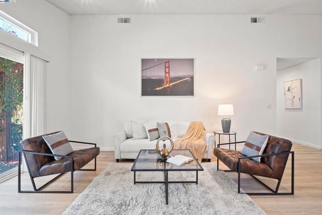 139 Justin Cir, House other with 3 bedrooms, 2 bathrooms and 2 parking in Alameda CA | Image 9