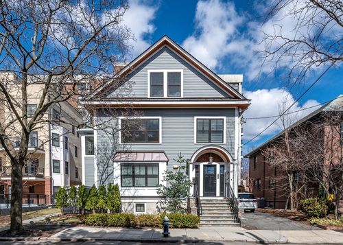 2-59 Auburn St, Brookline, MA, 02446-6328 | Card Image