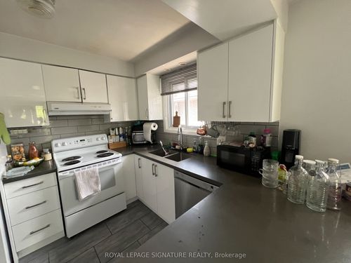 7 Maitland Ave, Hamilton, ON, L9A3J4 | Card Image