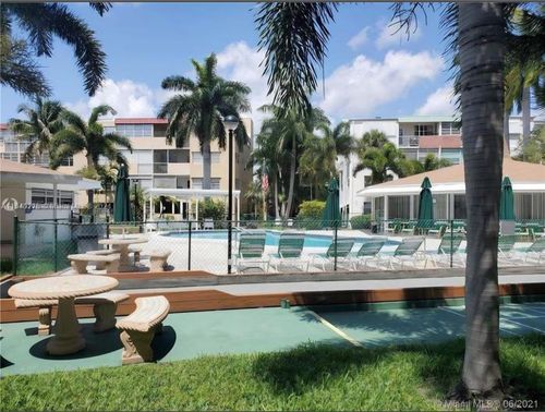 305-1333 E Hallandale Beach Blvd, Hallandale Beach, FL, 33009-4625 | Card Image