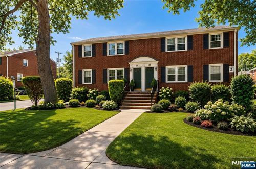 21A Carolyn Ter, Roselle, NJ, 07203-3821 | Card Image