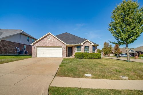 1617 Cowtown Dr, Mansfield, TX, 76063-8330 | Card Image