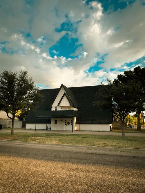 1600 Westwind St, Fort Stockton, TX, 79735-2516 | Card Image