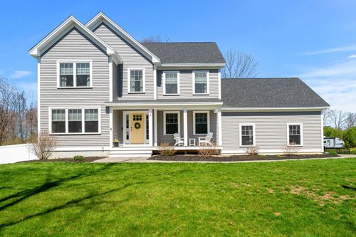 4 Overlook Dr, Epping, NH, 03042-2128 | Card Image