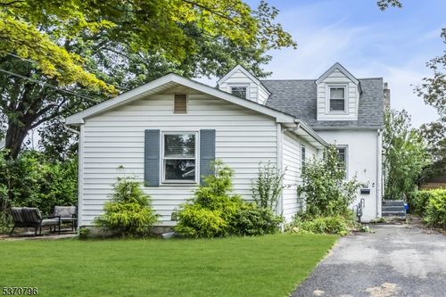 150 Kanouse St, Boonton Twp, NJ, 07005-2216 | Card Image