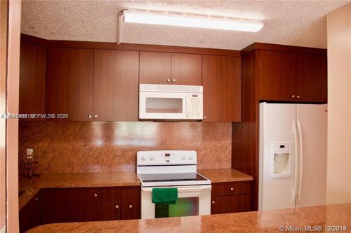 b3a-14850 Naranja Lakes Blvd, Homestead, FL, 33032-8334 | Card Image