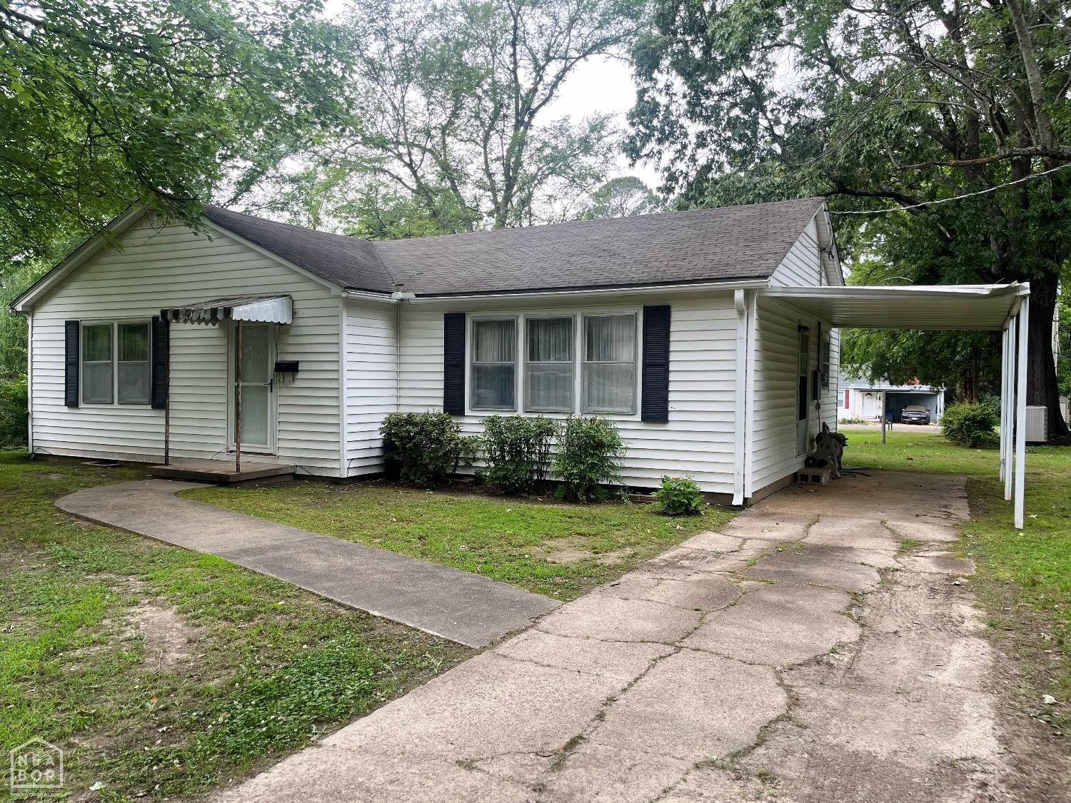 Wood St, Jonesboro, AR 72401