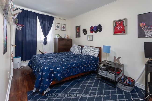 839 Modlin Rd, House attached with 5 bedrooms, 3 bathrooms and 3 parking in Pickering ON | Image 18