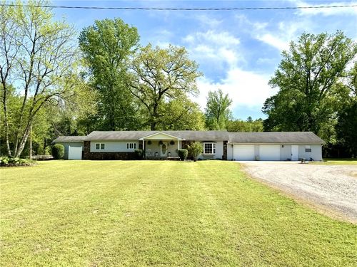 567 Broomfield Rd, Dover, AR, 72837-7003 | Card Image