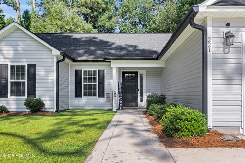 221 Church Rd, Havelock, NC, 28532-2903 | Card Image