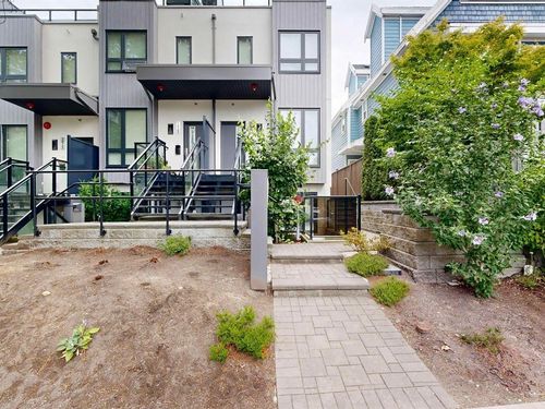 2731 Duke St, Vancouver, BC, V5R4S8 | Card Image