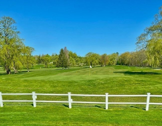 5 Back Nine Dr, House other with 2 bedrooms, 3 bathrooms and 4 parking in Haverhill MA | Image 28