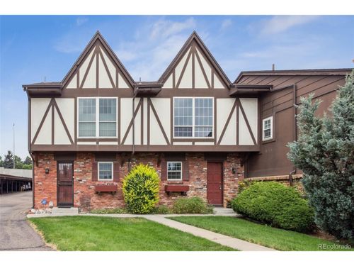 102-3855 S Monaco Pkwy, Denver, CO, 80237-1271 | Card Image